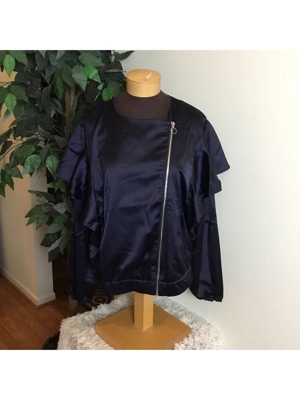 K lab navy angled zip up ruffle shoulder satin look jacket Woman’s XL